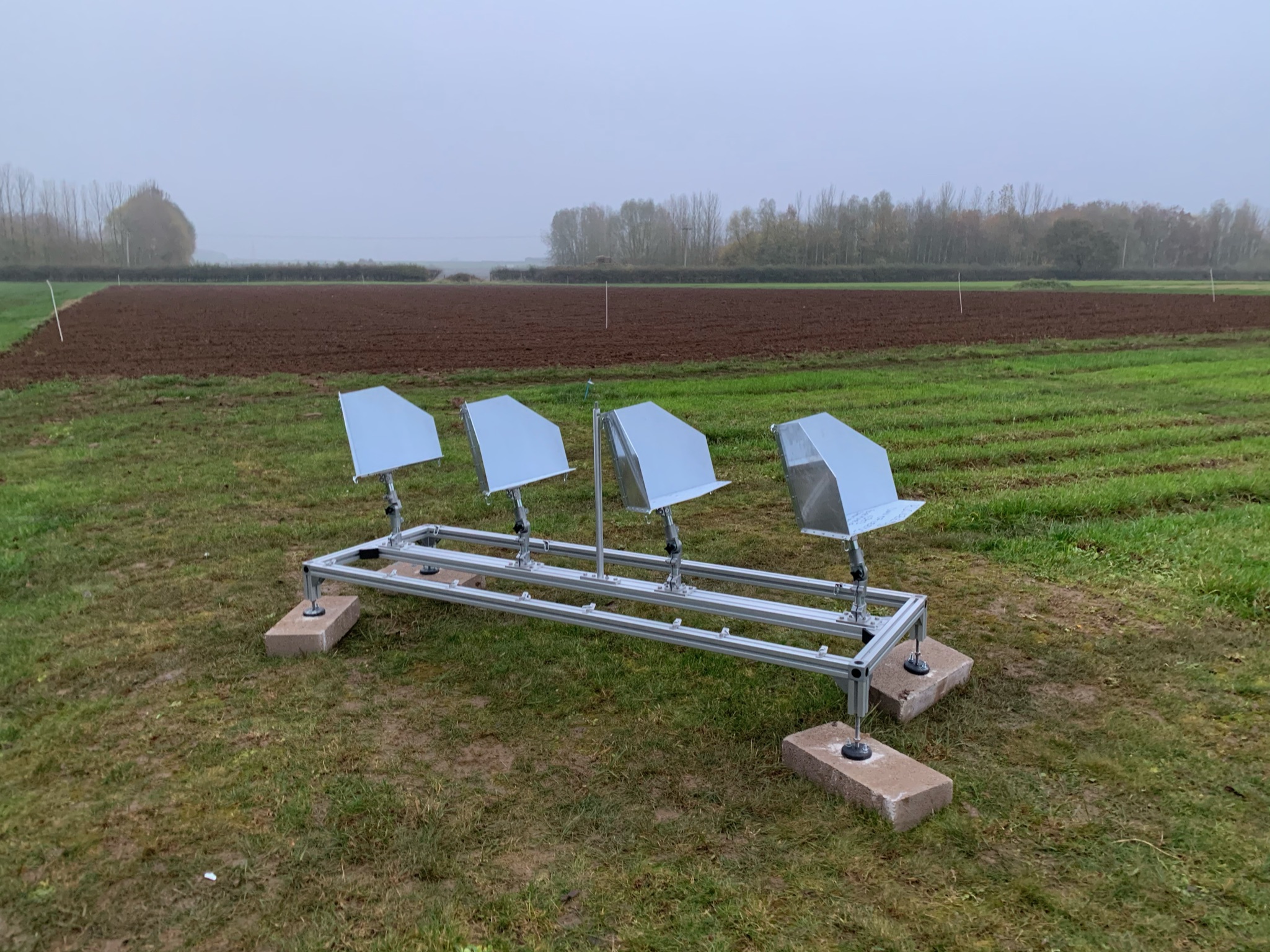 Picture of Newly designed reflector array, 4 corner reflectors of 33cm size